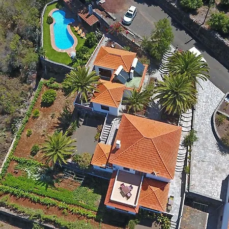 Holiday home Palmeras C
